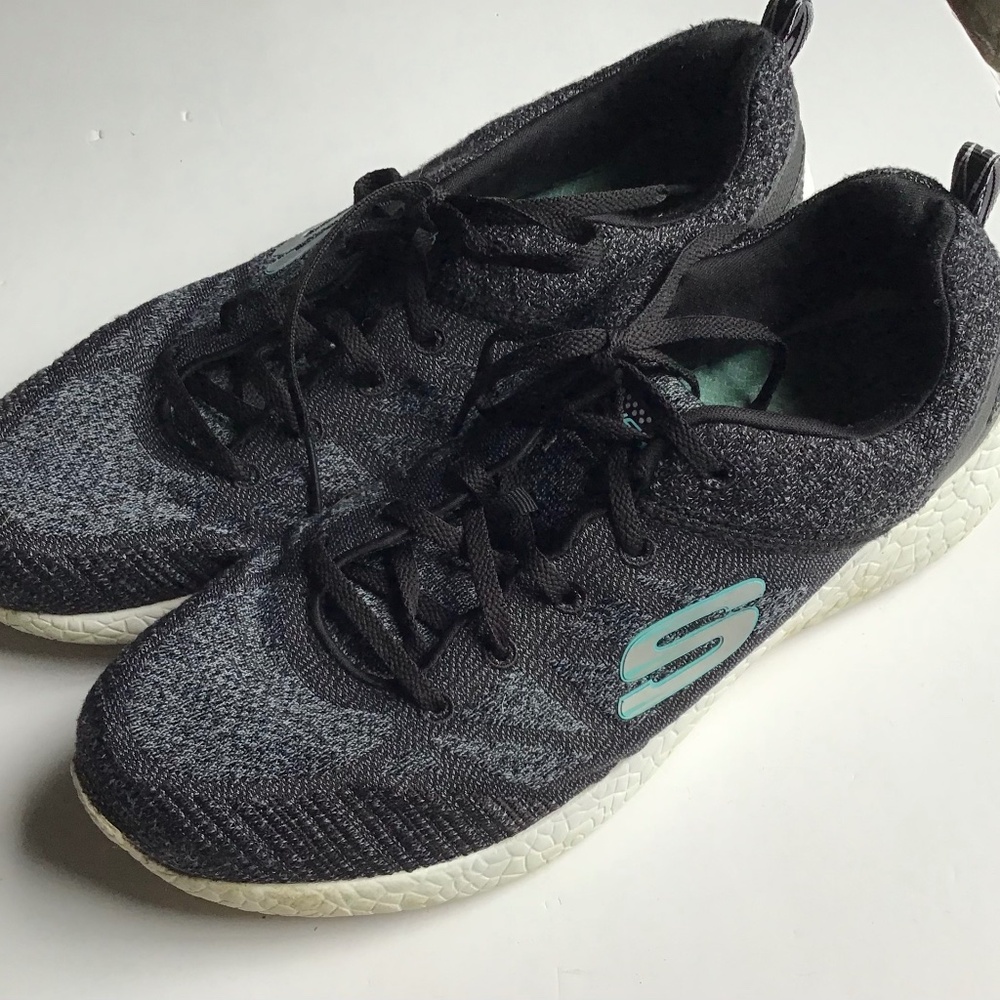 Women sketches black with green shoes size 10~40